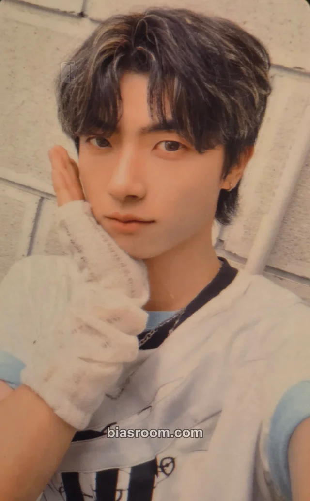 ONEWE - Kanghyun - 面 : Unknown Atlas Album snapism