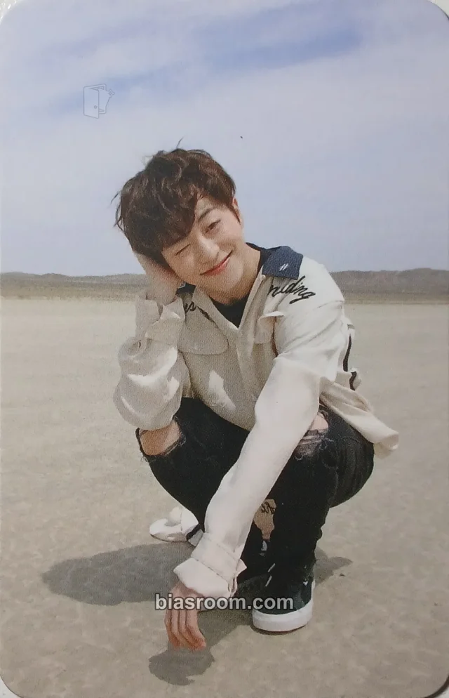 ONF - Laun - YOU COMPLETE ME Album album photocard blue back