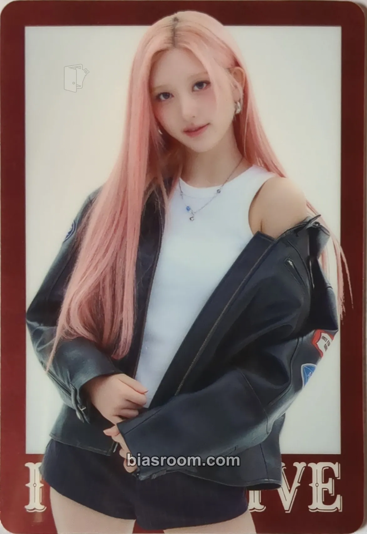 Leeseo IVE FROM STARSHIP ENTERTAINMENT WITH AMUSE WAFER 2 トレカ