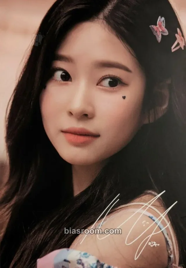 IZ*ONE ミンジュ　dicon トレカ　shall we dance? Minju DICON VOLUME 12 “SHALL WE DANCE?” トレカ - IZ*ONE | Bias Room