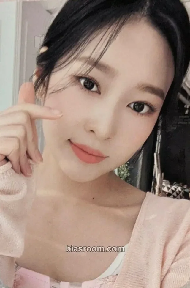Minju DICON VOLUME 12 “SHALL WE DANCE?” トレカ - IZ*ONE | Bias Room