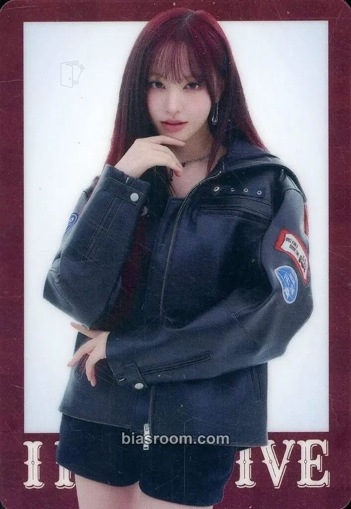 Liz IVE FROM STARSHIP ENTERTAINMENT WITH AMUSE WAFER 2 トレカ