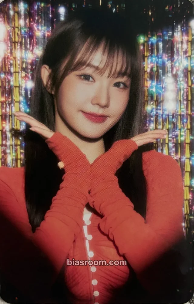 WOOAH - Nana - 2025 Season's Greetings Other season's greetings photocard set merch photocard