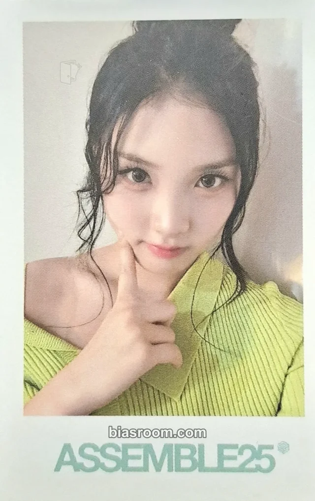 tripleS - Sullin - Assemble25 Album everline polaroid