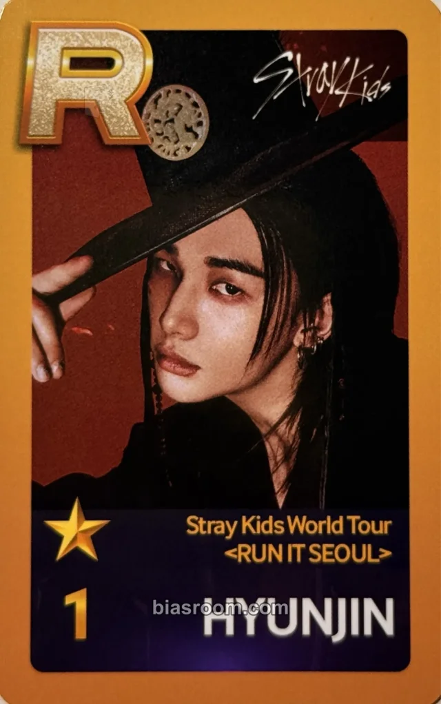 Hyunjin RUN IT World Tour Photocard - Stray Kids | Bias Room