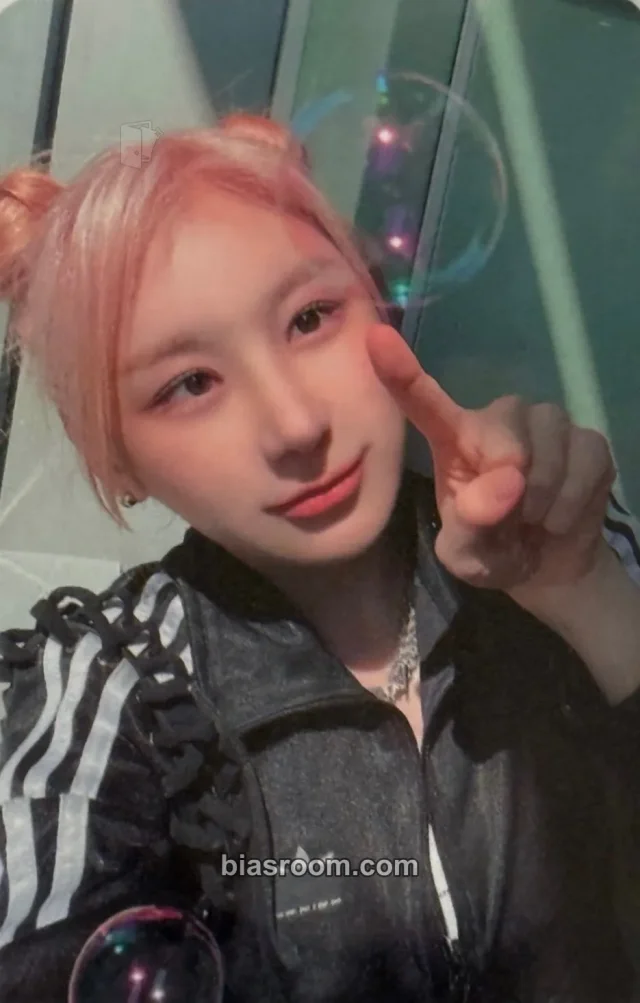 Lee Chaeyeon - Lee Chaeyeon - Over The Moon Album makestar video call/fancall round 3