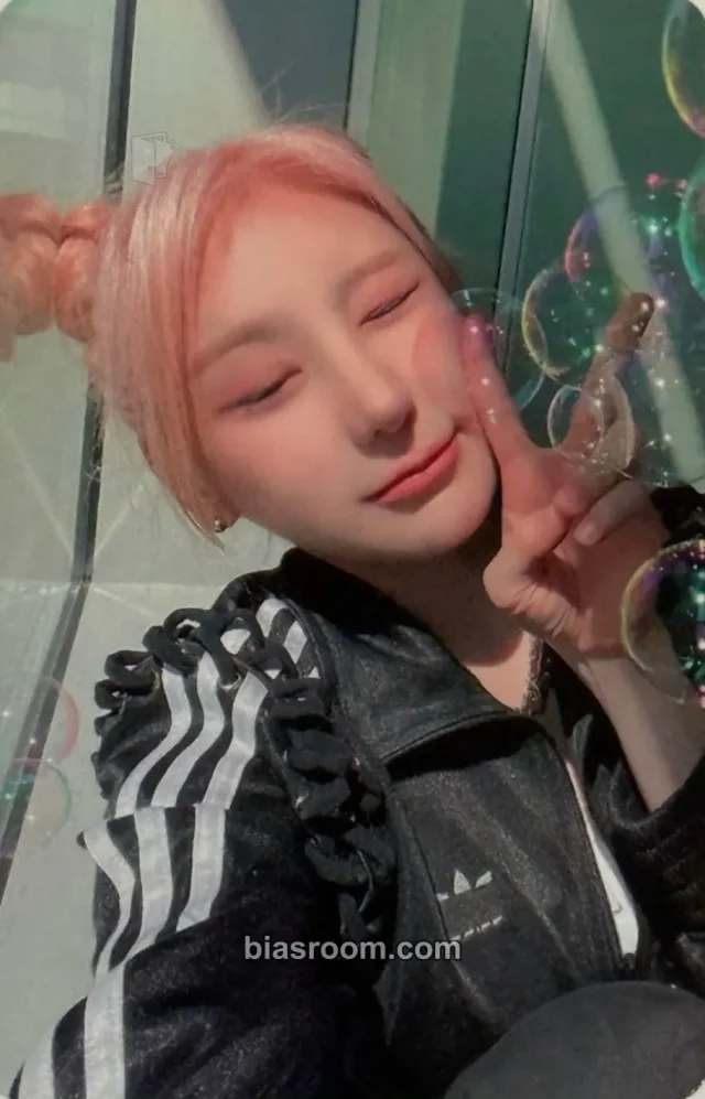 Lee Chaeyeon - Lee Chaeyeon - Over The Moon Album makestar video call/fancall round 3