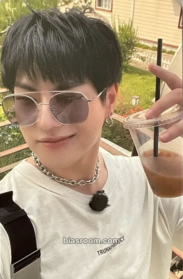 VICTON - Hanse - Idollive MD: VICTON'S World Tour Other drawstring bag merch photocard