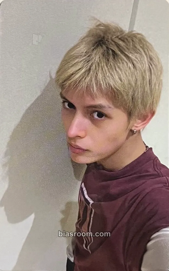 James PUT YOUR PHONE DOWN Tour 2026 トレカ - CORTIS | Bias Room
