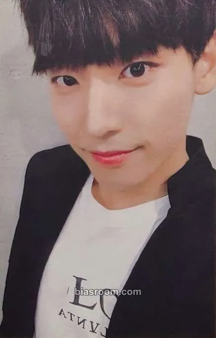 SF9 インソン WOW CAFE トレカ Inseong FNC WOW CAFE SF9 Photocard - SF9 | Bias Room