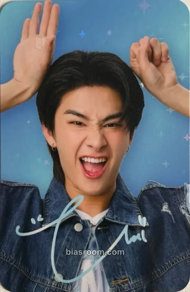 BUS - Thai - Nestle Pure Life x BUS Other nestlepurelife photocard set A version brand collaboration purchase benefit printed signature
