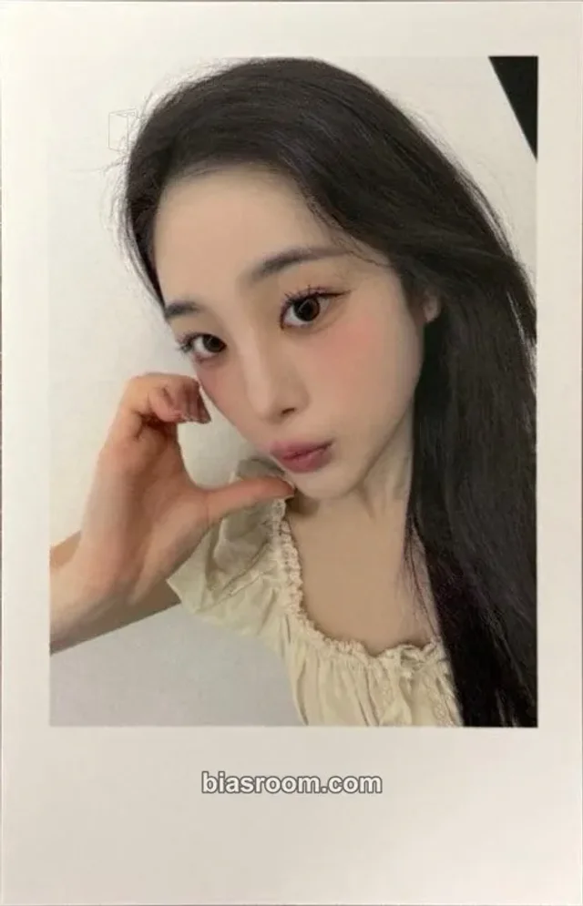 tripleS - Jiyeon - LOVE&POP pt.1 Album ny music video call/fancall polaroid 1:1