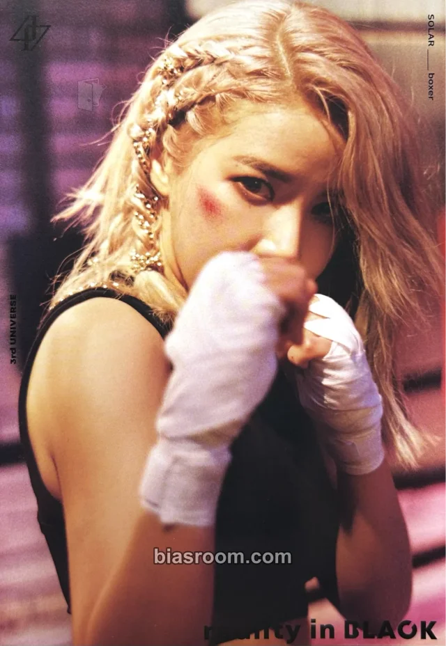 MAMAMOO - Solar - reality in BLACK Album postcard item set album inclusion