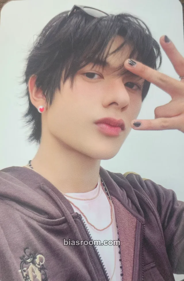 Turn NAZE NAZE K-pop photocard