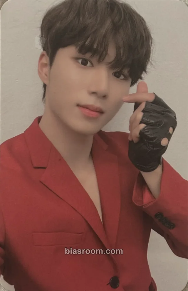WEi - Junseo - Love Pt.1 : First Love Album kpop store round 5 pob (pre-order benefit)