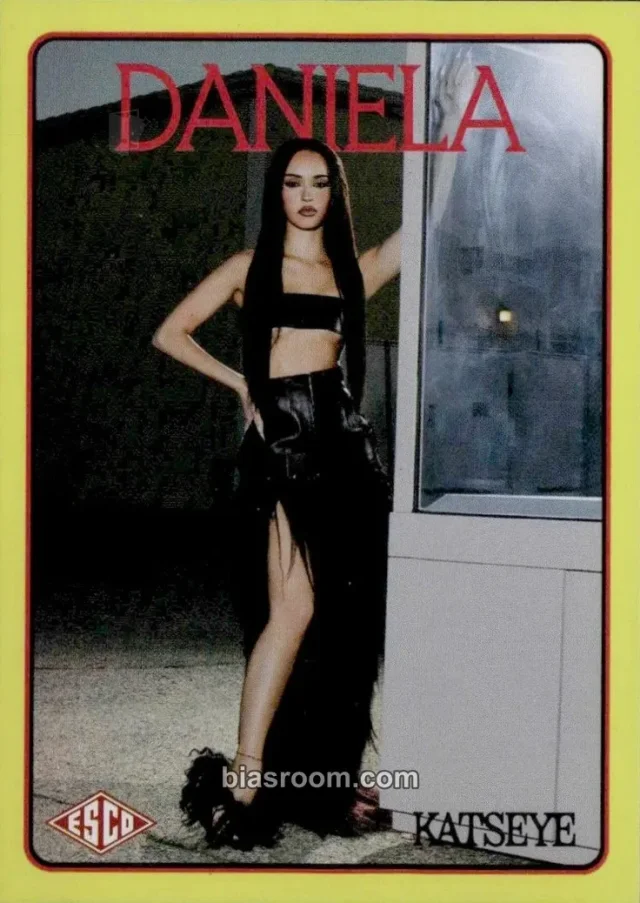 Daniela WILD Photocard - KATSEYE | Bias Room
