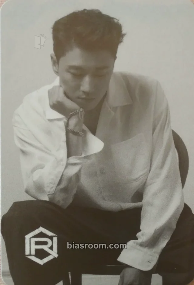 SECHSKIES - Suwon - 2016 Re-Album Album album photocard out type version