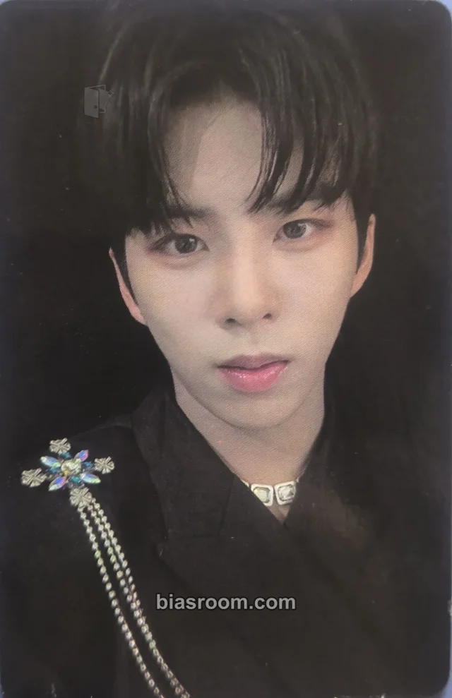 BLANK2Y - Daisuke (Mikey) - K2Y I: CONFIDENCE [Thumbs Up] Album album photocard G version