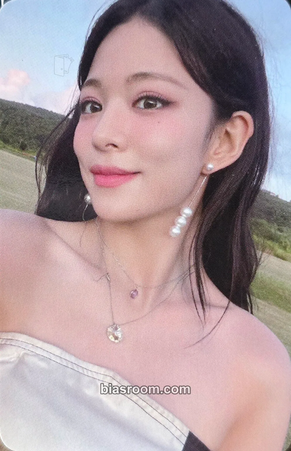 Chaeyoung From Our Memento Box Photocard - fromis_9 - fromis_9 K-pop photocard