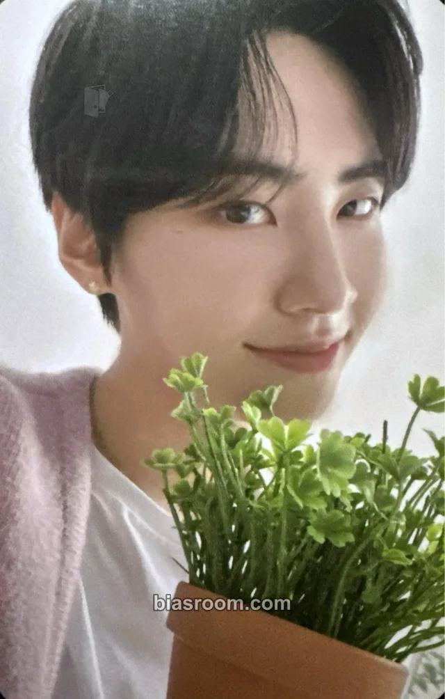 Lee Jinhyuk - Wei - Season’s Greetings 2023 Other season's greetings