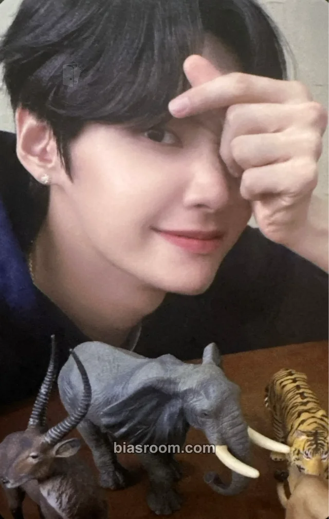 Lee Jinhyuk - Wei - Season’s Greetings 2023 Other season's greetings