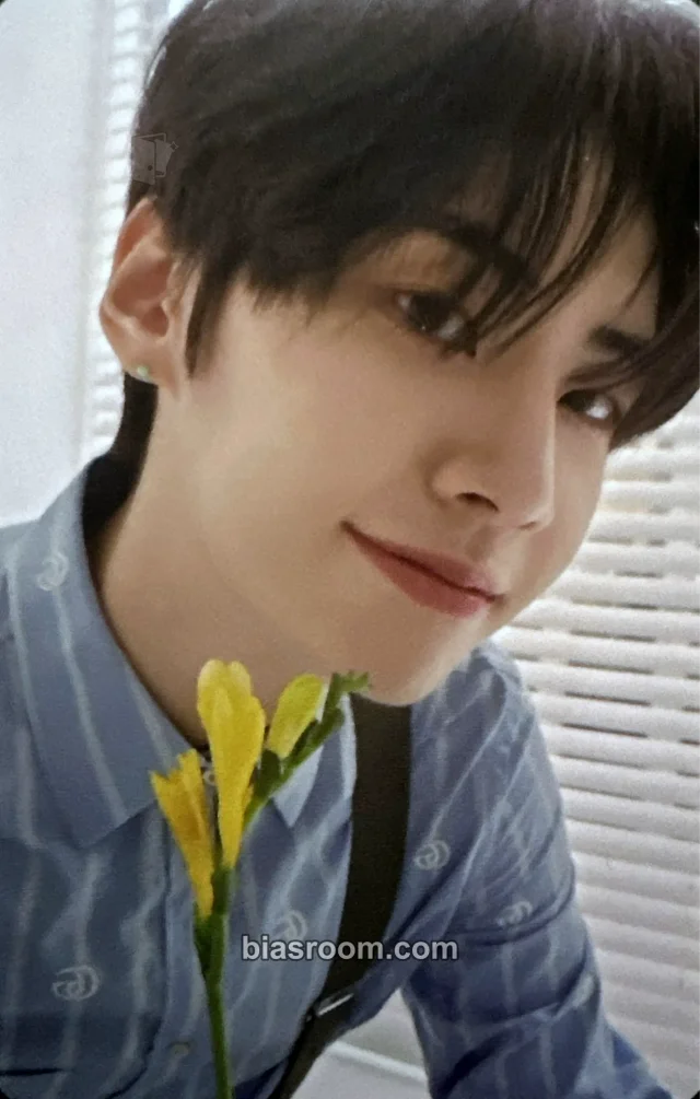 Lee Jinhyuk - Wei - Season’s Greetings 2023 Other season's greetings