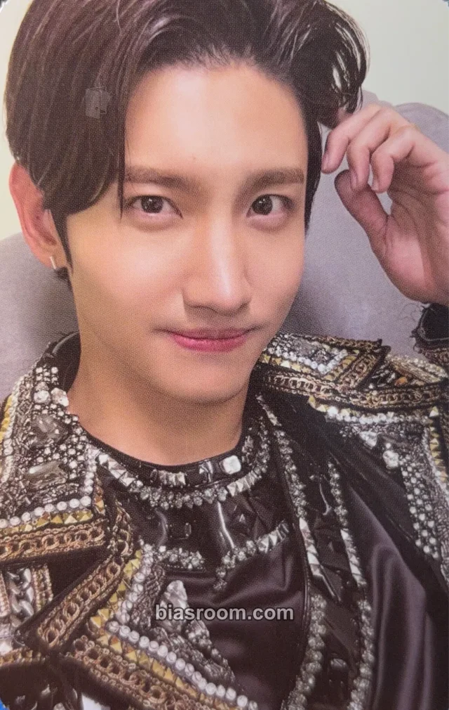 Max Changmin TVXQ! 2021 Winter SMTOWN : SMCU EXPRESS K-pop photocard