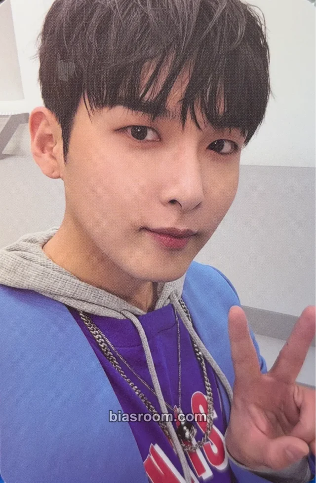 Ryeowook SUPER JUNIOR 2021 Winter SM Town: SMCU Express K-pop photocard