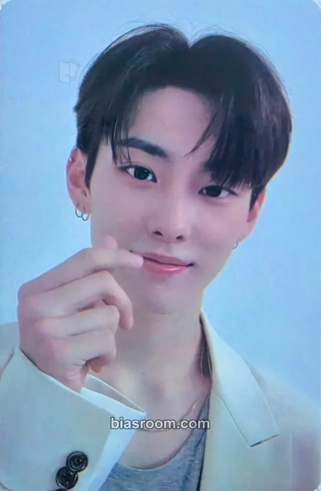 Kyungjun WAY UP トレカ - TNX | Bias Room