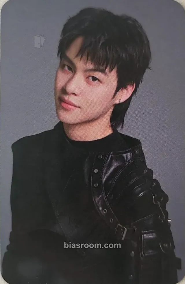 BUS - Marckris - BUS THE FIRST LIGHT ASIA FANCON TOUR Event entrance/attendance benefit concert 1st asia tour photocard set