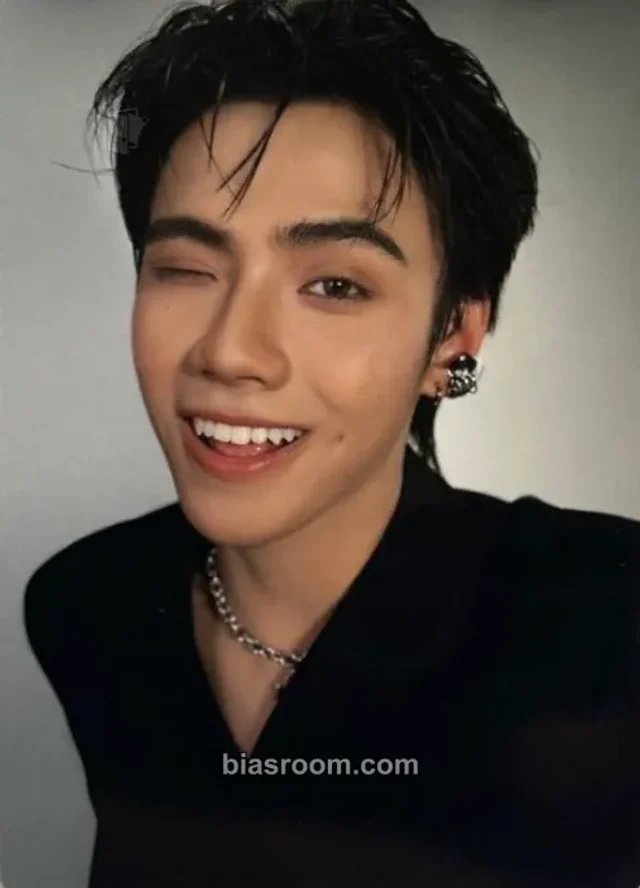 BUS - Peemwasu - Because of You, I Shine (Japanese Version) Album standard version japanese album album photocard