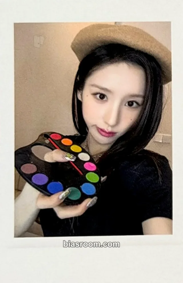 HeeJinのトレカ (LOONA) | Bias Room