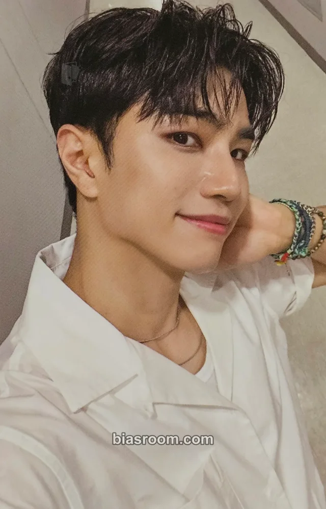 VANNER - Taehwan - PEAK TIME - TOP 6 (11:00 Team Ver.) Album album photocard