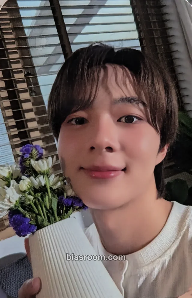 NuNew - NuNew - ZeeNuNew The Reality Other variety show blind package version 'selfie' version