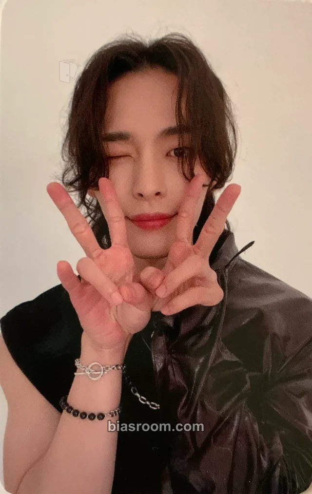 OnlyOneOf - KB - 2022 Fan Party - OnlyOneOf yOu Event merch photocard photocard set tin case