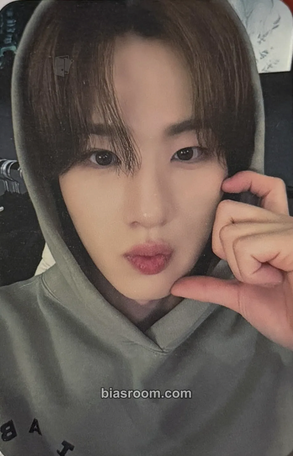 Yoonsung 8TurnRise 1st World Tour 2025 Photocard - 8TURN - 8TURN K-pop photocard