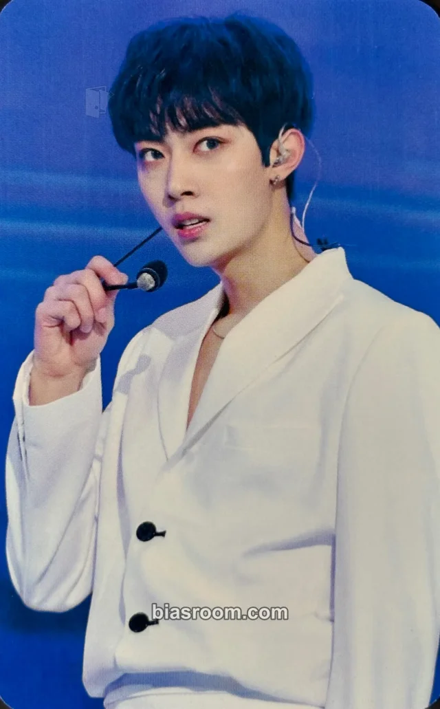 UNVS - Jun H. - The Show Official Limited Edition Photo Card Pack Other the show limited edition