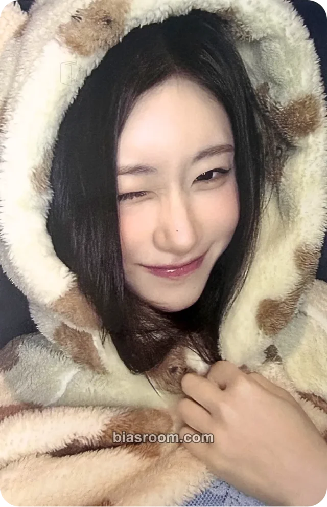 ITZY - Chaeryeong - Motto Album makestar video call/fancall round 18