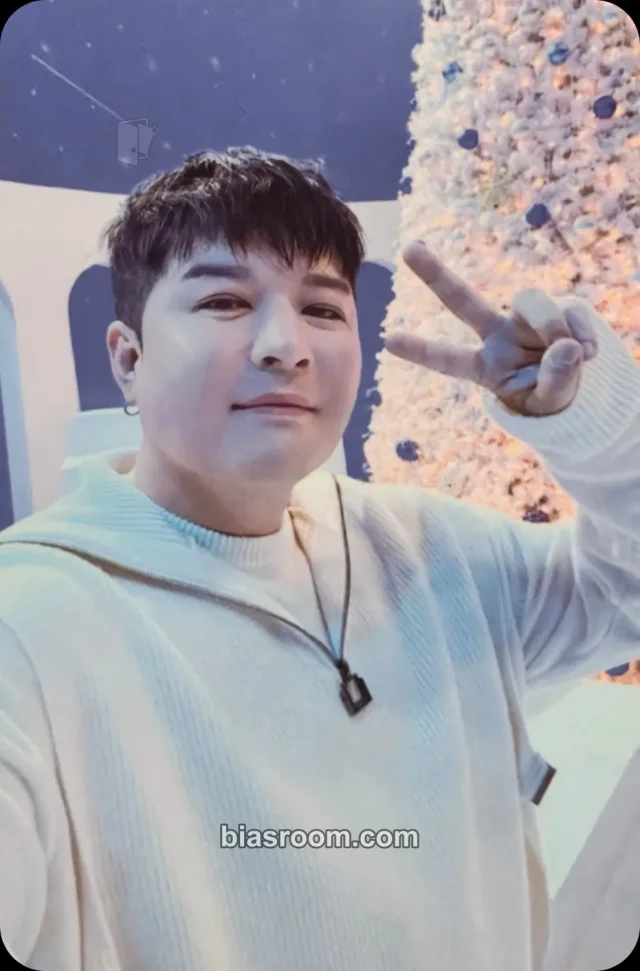 SUPER JUNIOR - Shindong - The Road: Celebration Album album photocard tree version
