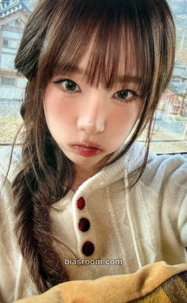 Yenaのトレカ (Yena) | Bias Room