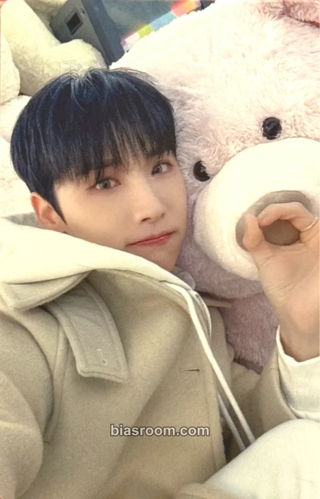AB6IX - Woong - THE FUTURE IS OURS : FOUND Album album photocard standard version