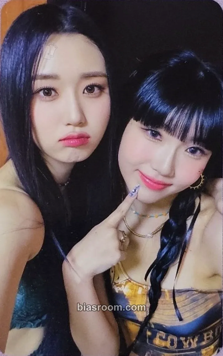Diamond Photocard - TRI.BE - TRI.BE K-pop photocard