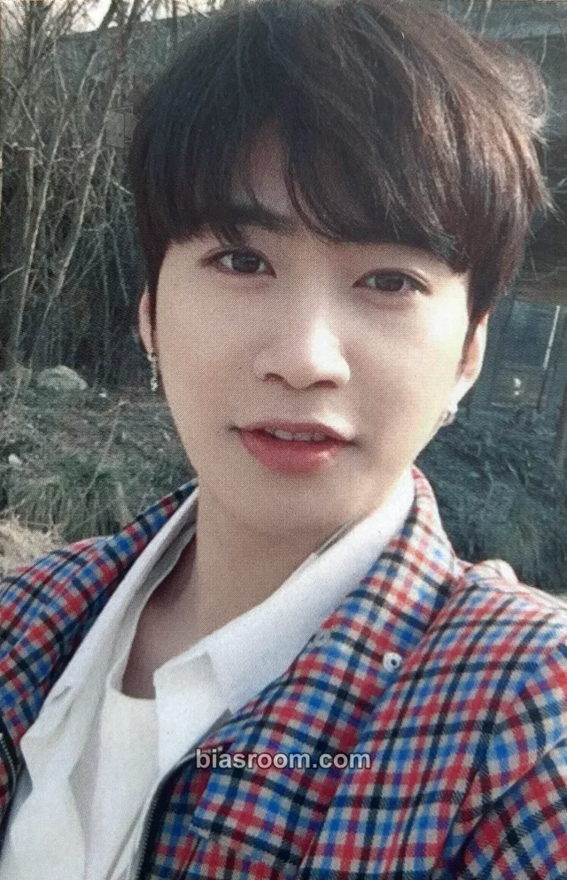 Daewon UNB Boyhood K-pop photocard