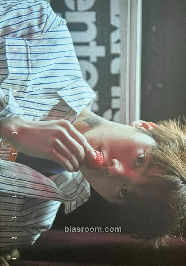 UNB - Ji Hansol - Boyhood Album album inclusion standard version postcard double-sided