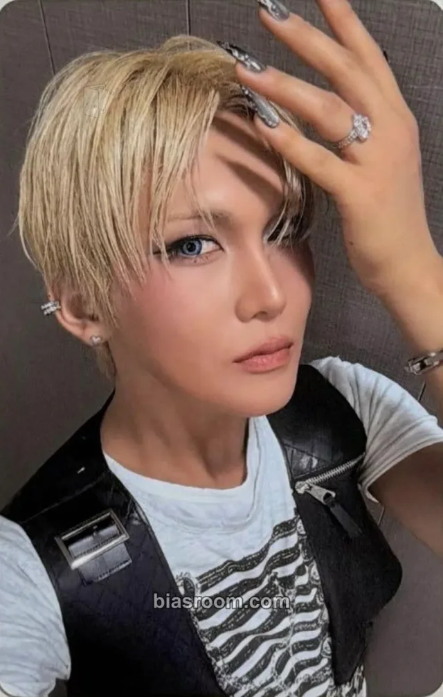 Hyun SERVING-X - 2026 XLOV Asia Tour トレカ - XLOV | Bias Room