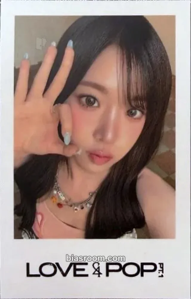 tripleS - Nien - LOVE&POP pt.1 Album hellolive showcase polaroid