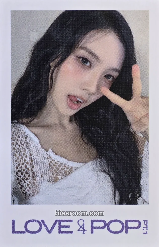 tripleS - Sullin - LOVE&POP pt.1 Album everline fansign round 2 polaroid