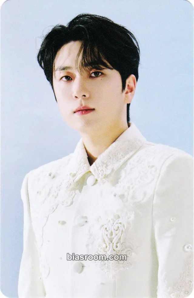 Forestella - Woorim - The Royal 2022-23 Event merch photocard photocard set
