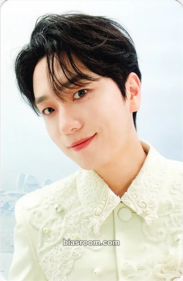 Forestella - Woorim - The Royal 2022-23 Event tin case photocard set