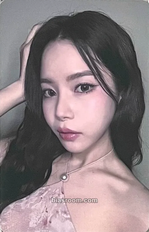 Solar 4WARD World Tour Photocard - MAMAMOO - MAMAMOO K-pop photocard